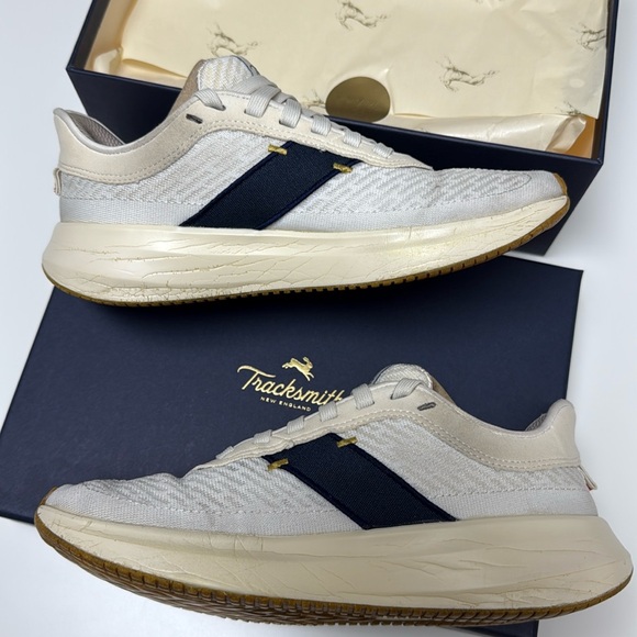 ✨ Tracksmith Eliot Runner ✨ in Ivory / Navy Unisex Men's 5.5 Women's 7 - Picture 9 of 17